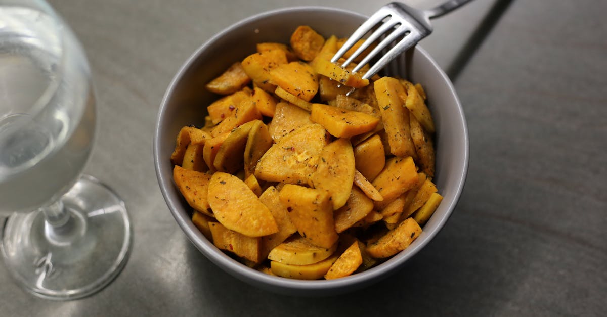 découvrez notre recette savoureuse de sweet potato bowl, un bol nutritif et coloré à base de patate douce, idéal pour un repas sain et gourmand.