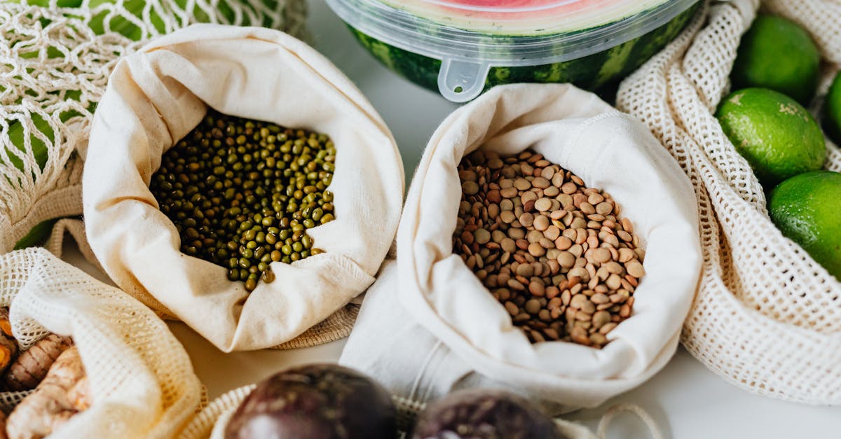 découvrez les lentilles beluga, petites lentilles noires au goût délicat et à la texture ferme, parfaites pour des plats sains et savoureux.