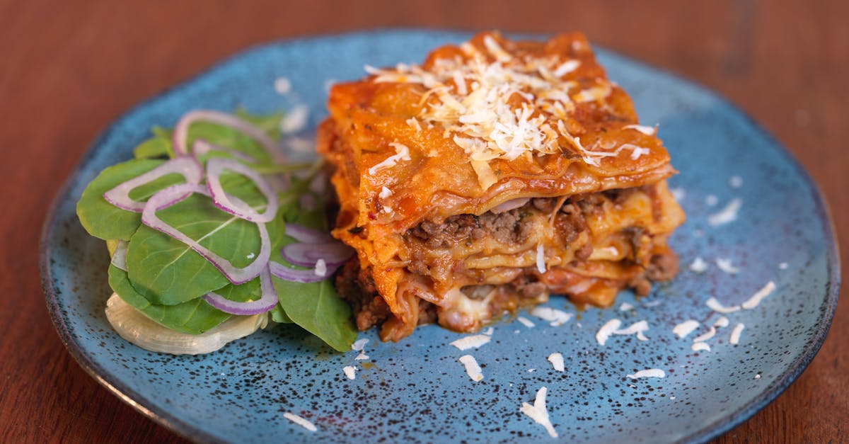 découvrez une délicieuse recette de lasagnes à la courge butternut et au fromage de chèvre, alliant douceur et saveurs gourmandes pour un plat réconfortant et original.