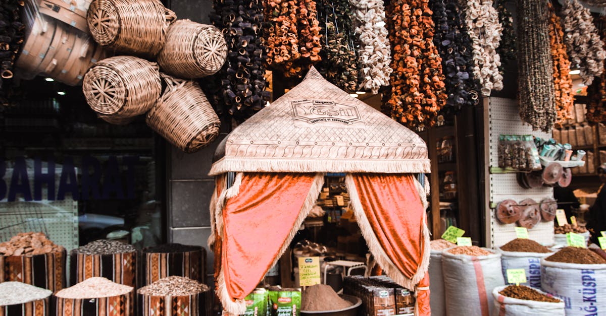 découvrez le baharat, un mélange d'épices traditionnel du moyen-orient qui apporte chaleur et saveurs riches à vos plats. parfait pour rehausser viandes, légumes et sauces.