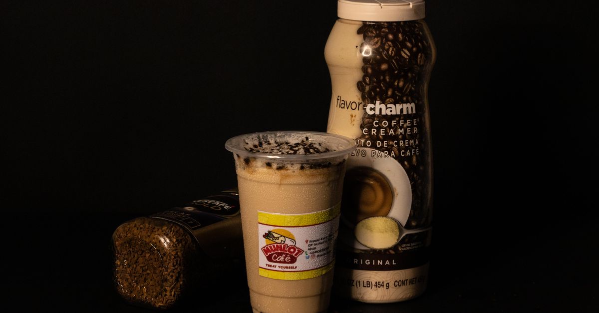 découvrez notre creamy frappé coffee, une boisson froide onctueuse alliant café riche et texture crémeuse pour une pause gourmande et rafraîchissante.