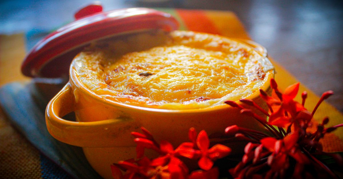 découvrez notre recette savoureuse de gratinée, un plat réconfortant à base de fromage fondu et d'ingrédients soigneusement sélectionnés pour un goût irrésistible.